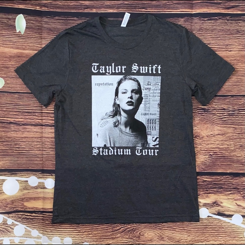 NEW Taylor Swift Reputation Stadium Tour T-Shirt